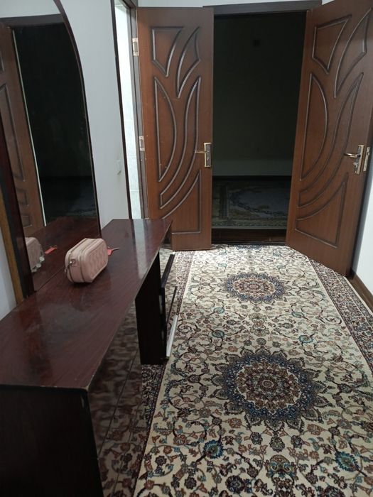 Sergeli 5  bekat yonida 2 xonali uy