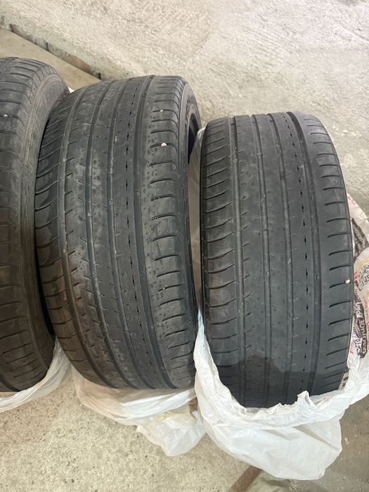 Продам шины комплект