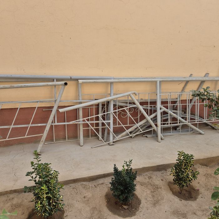 Решётки металлические 2 штуки 500 тысяч сум