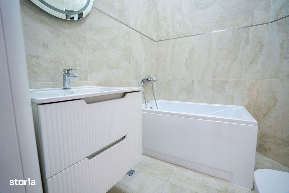 Apartament cu 2 camere, casă la curte comună – Central, Oradea