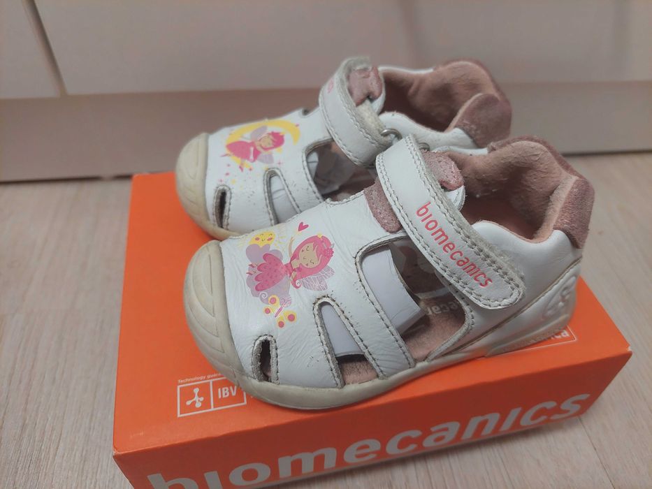 Бебешки сандали Biomecanics