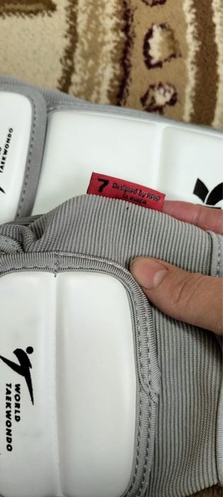 Продам электронные носки для теквандо