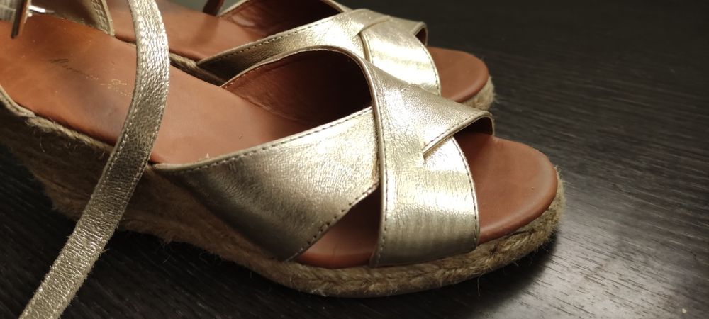 Златни сандали, естествена кожа, 38 номер