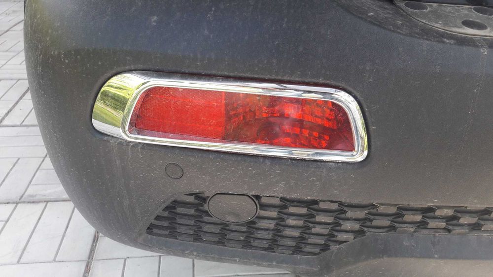 Хромированные накладки задних противотуманных фар KIA SORENTO