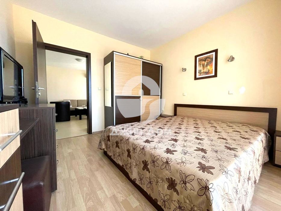 Продава се Тристаен апартамент в к.к. Слънчев бряг - 105 кв.м за 1000 €/кв.м - Снимка #5