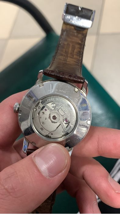 Продам часы механические