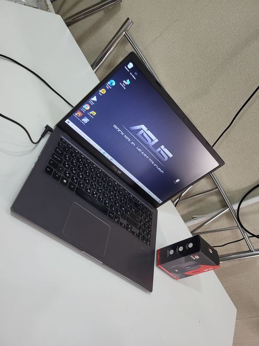 Мощный ноутбук ASUS 2024 года