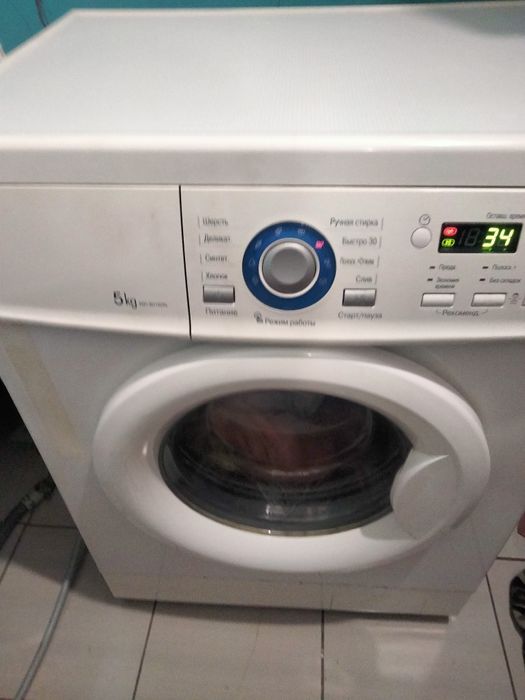 Продам стиральную машинку