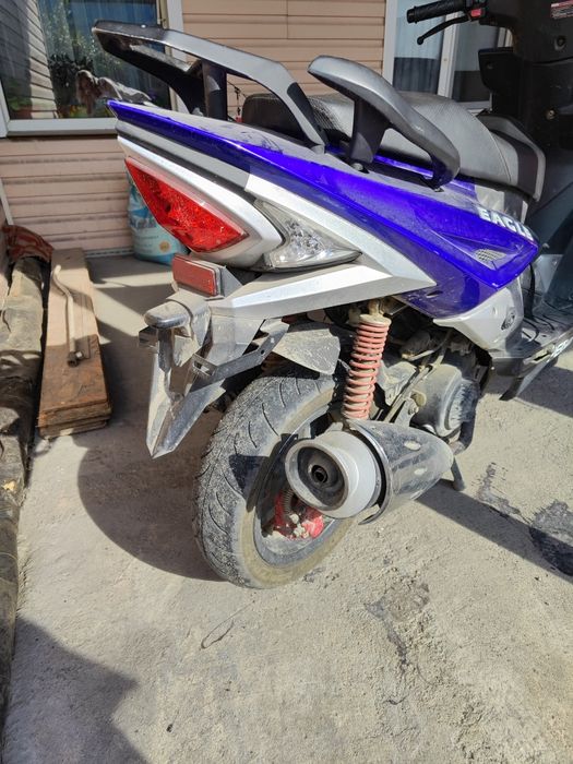 Продам мопед скутер