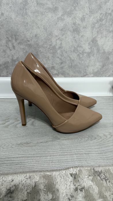 Продаются туфли 39 и 40 размеров