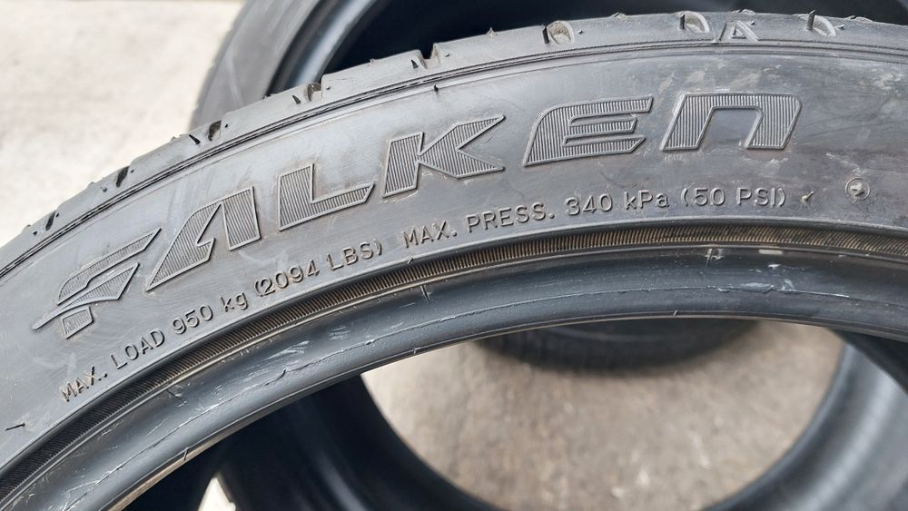 Летни гуми 285 35 22 Falken Azenis 4 броя