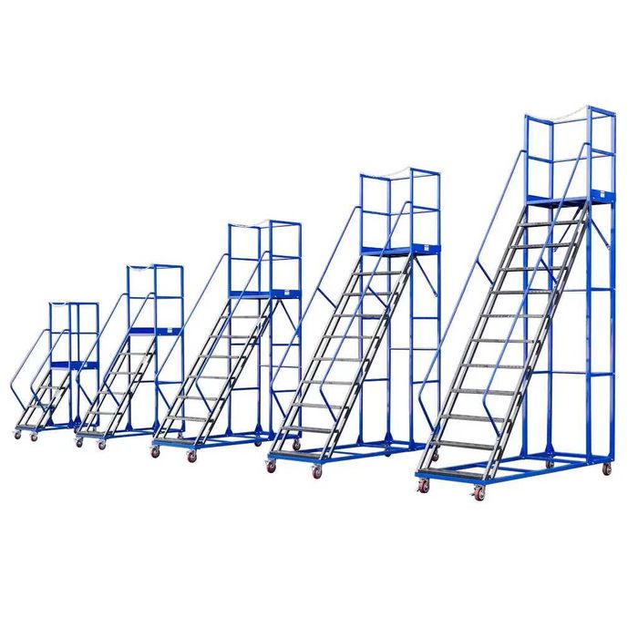 Scară de depozit mobila Mega-M STANDARD H-300 cm, 12 trepte