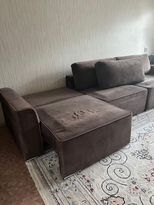 Продам диван срочно