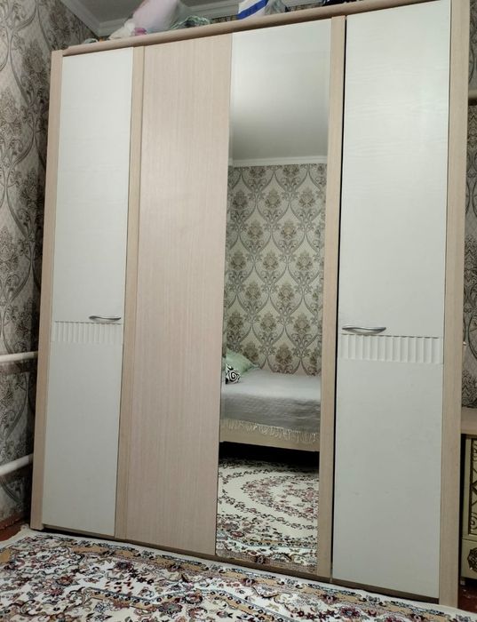 Продам шифоньер недорого