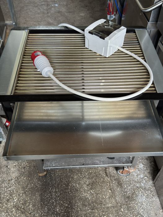 Електрическа Скара с Тръбни Нагреватели – 3.8 kW