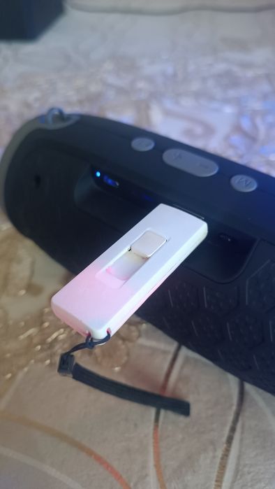 Блютуз колонка янги сотилади