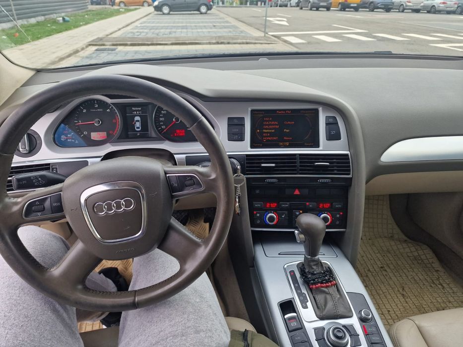 Vând Audi A6 C6 Facelift luată de nouă din România.