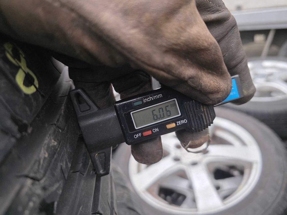 2бр Летни гуми 215 55 17 - Continental - DOT 2023