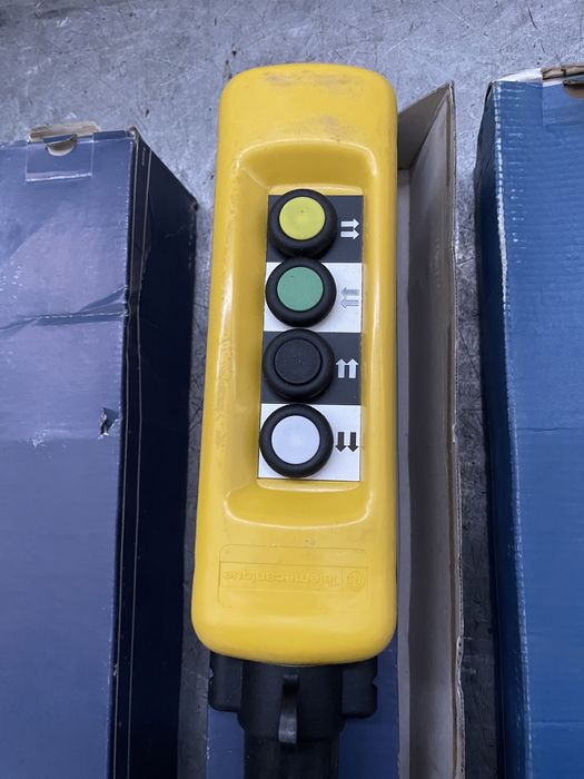 Неупотребявана бутониера за телфер/кнопка