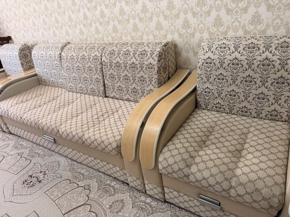 Диван с креслами
