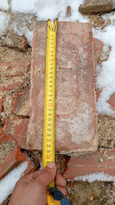 Cărămizi de vânzare cea mai bună la preț bun avem bune  Crmizi