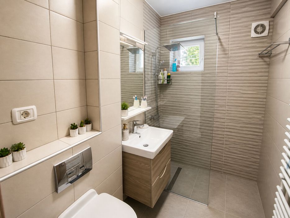Inchiriez apartament