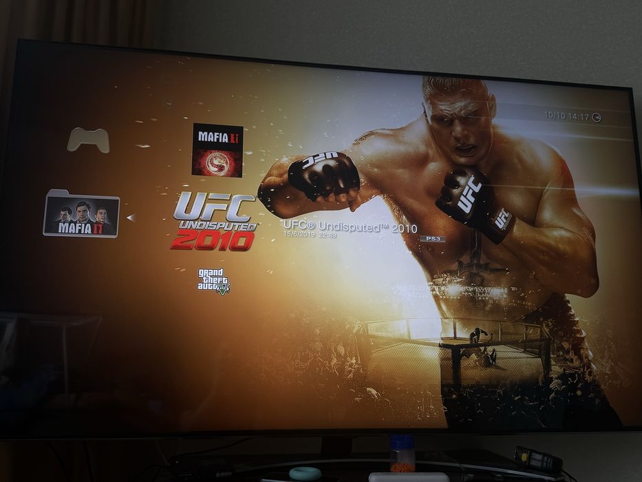 Продам ps3. Торг Есть