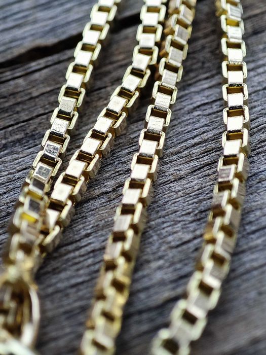 Lantisor lant aur 14k retro zale pline Caseta Venetia 7.81g. lungime 69 cm Artmax.ro