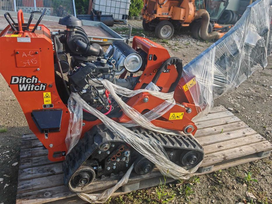 Utilaj de sapat santuri DITCH WITCH C24X  (nou) 2025