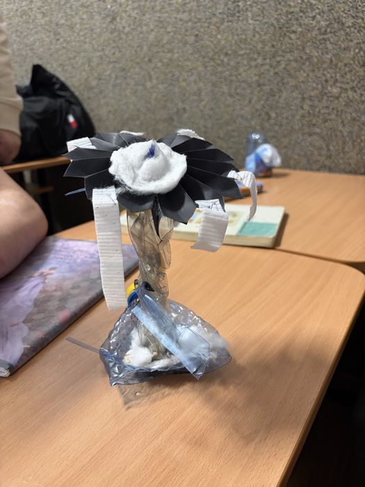 Arta moderna din sticle sau ceva nu stiu