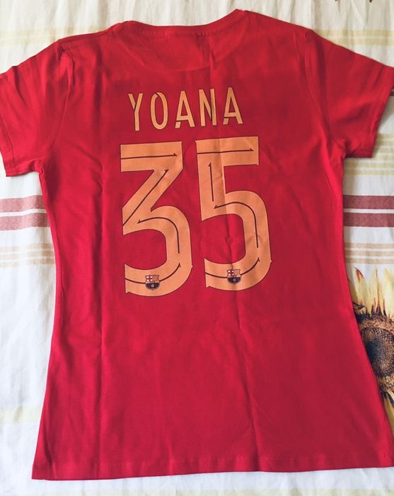 Уникални Дамски футболни фен тениски на Реал Мадрид и Барселона !