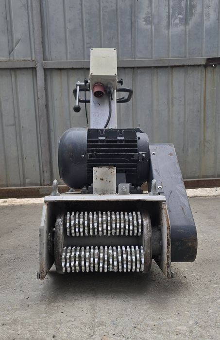 Freza scarificator bucearda pardoseli  beton Schwamborn BEF 250