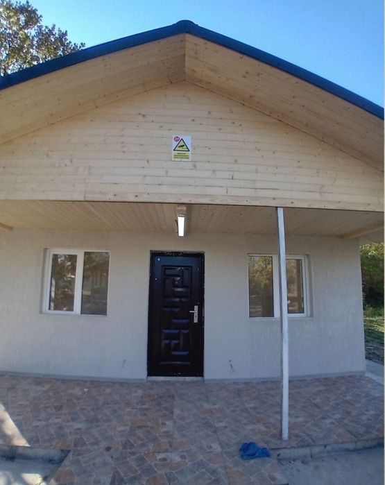 Vând containere de locuit