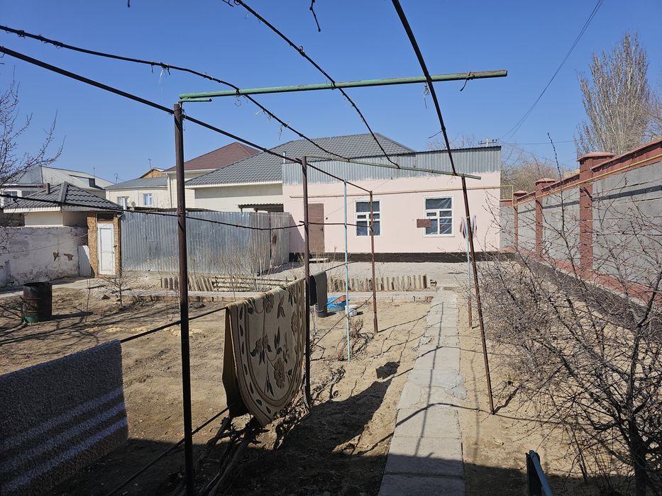 Продам дом в мкр Арай