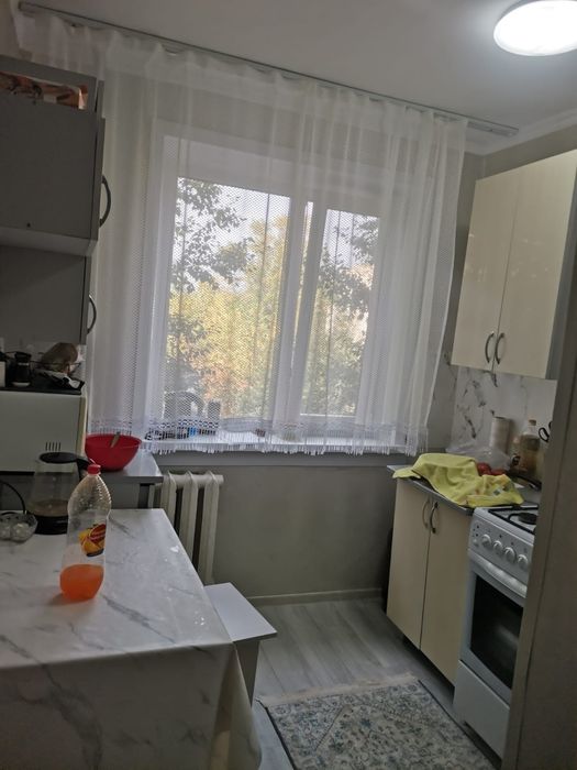 Продам квартиру 3-17 2 этаж