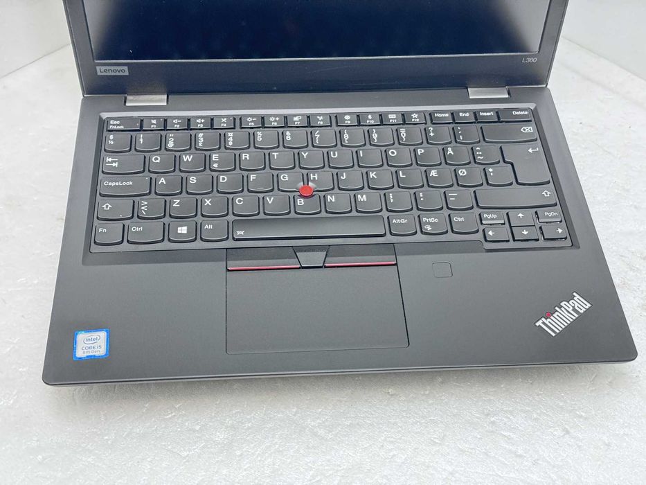Реновиран лаптоп Lenovo ThinkPad L380 13.3" IPS i5-8250U 8GB DDR4 260GB M.2 Nvme/ клас А/ 12м гаранция