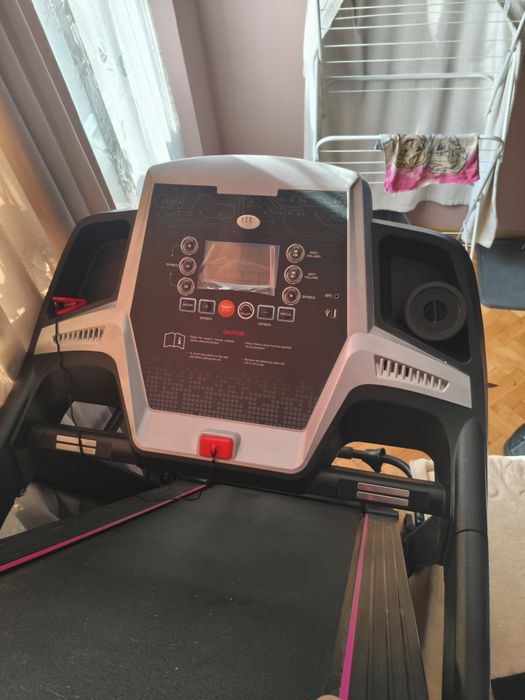 Бягаща пътека с масажор