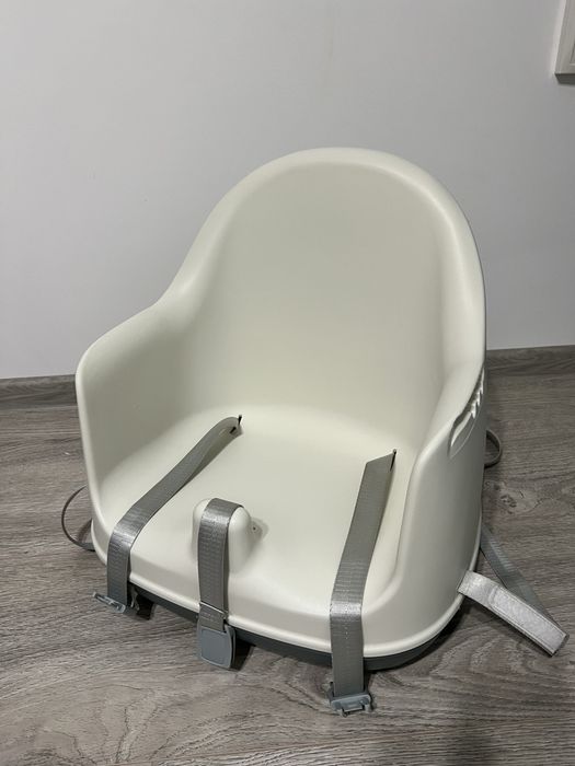 Scaun de masă copii 3-în-1 (Scaun înalt, Booster de scaun și Scăunel de podea) – Stare excelentă