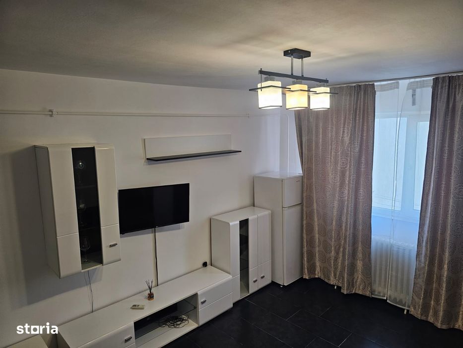 EXCLUSIVITATE! Garsoniera renovata in Astra, Brasov — fotografia 1