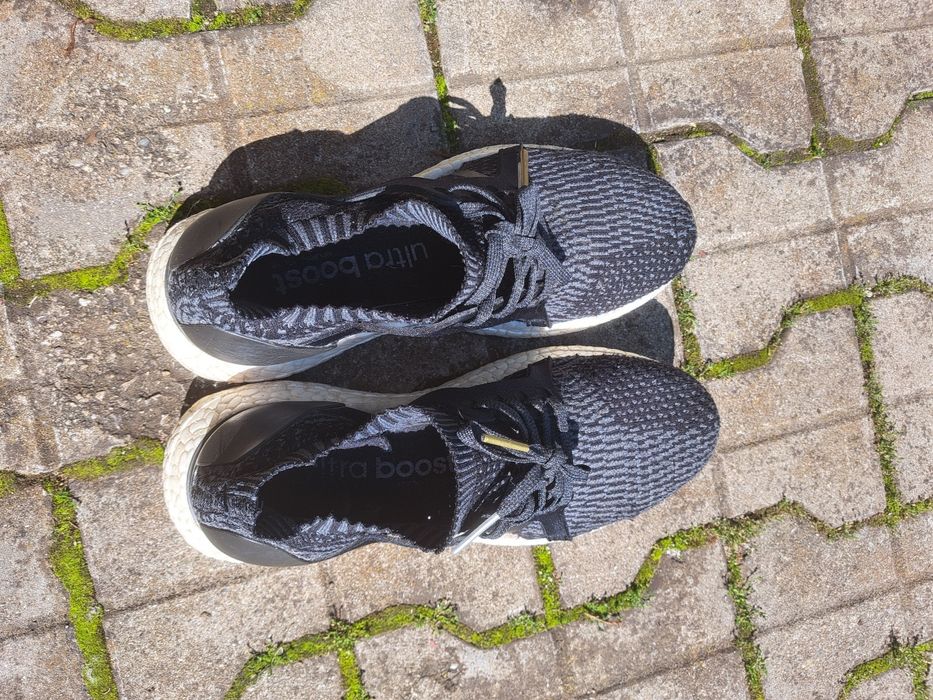 Adidași Continental
