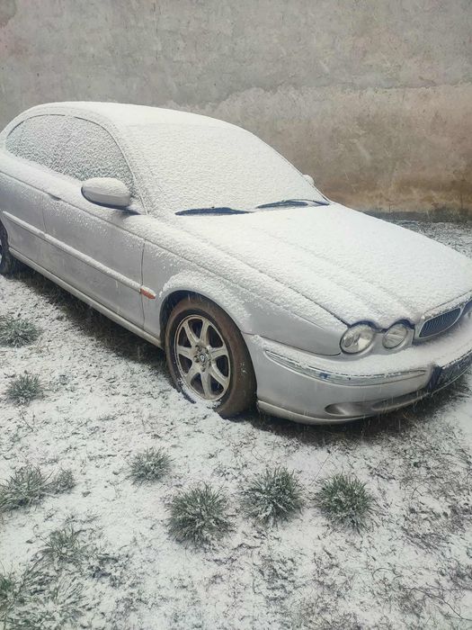 Jaguar x tipe mtotr 2.0benzina masina dusa din Austria
