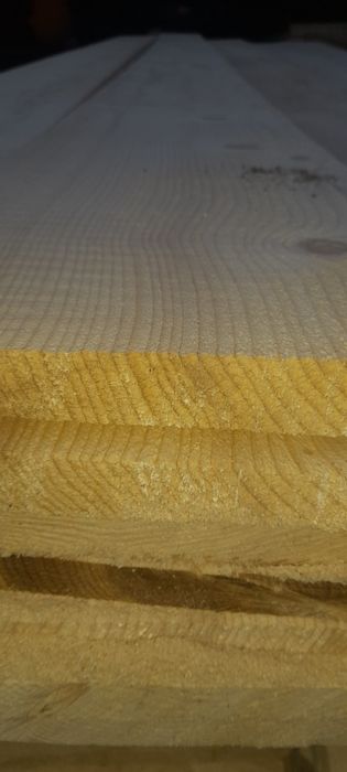 Vând scândură pătrați