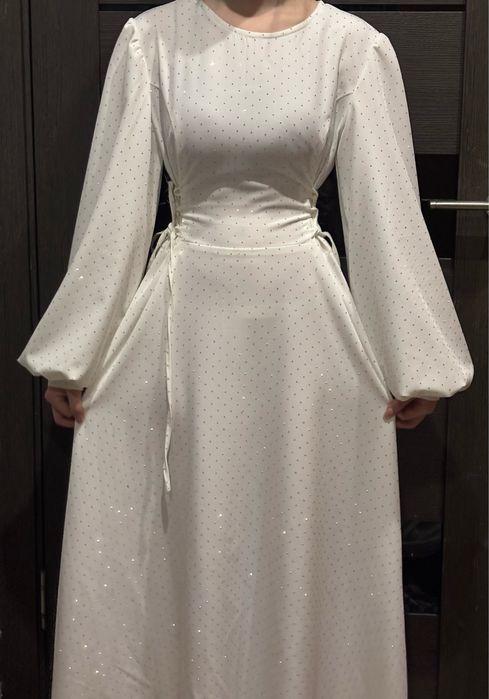 Белые платья на балл и вечер