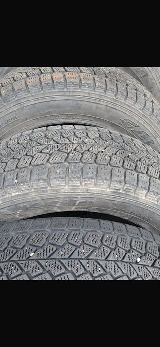 Продаю шины falken landair