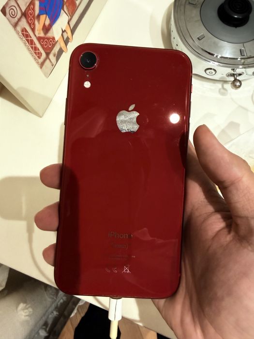 продам айфон хр 64 гб