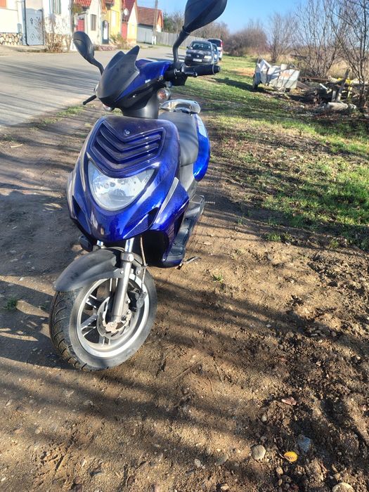 Vând scuter spin cpi de 50