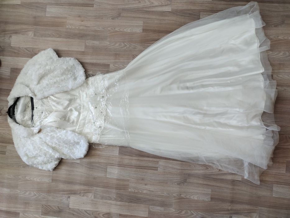 Платья вечерняя новая