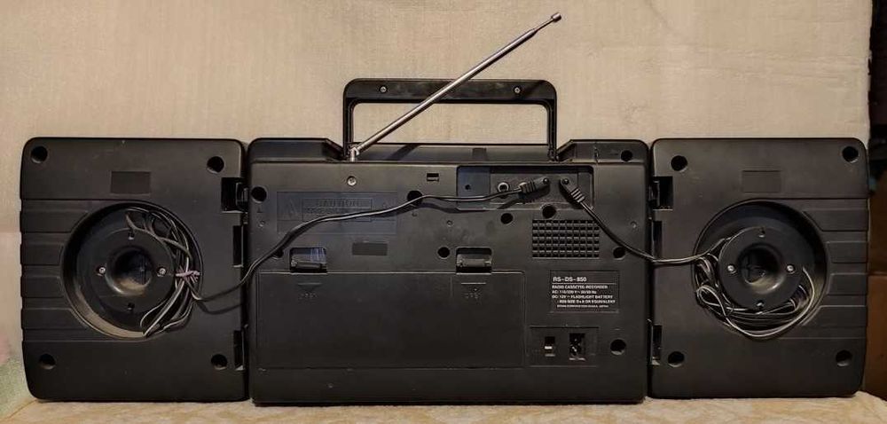 Магнитола Rising, двойной кассетник, 2-полосные колонки, радио