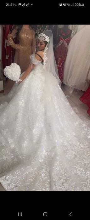 Булченски и официални рокли