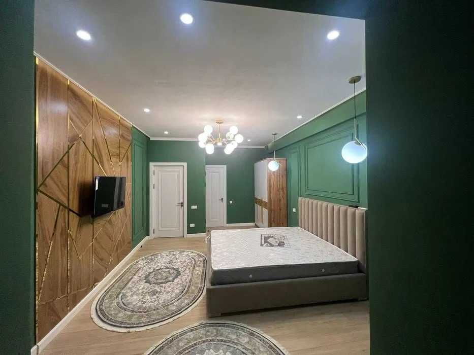 Сдаётся квартира на 4 квартале Юнусабада
Ориентир - клиника Шифо нур